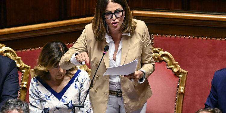 Richiesta della proroga delle indagini notificata a Santanchè il 17 luglio