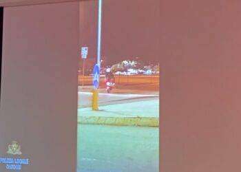 Stop a corse e acrobazie in moto a Sassari, multati 20 minorenni