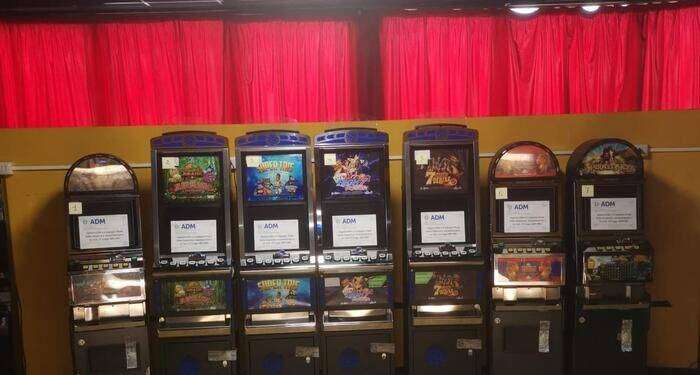 Sequestro sigarette e slot-machine, multe per 100mila euro