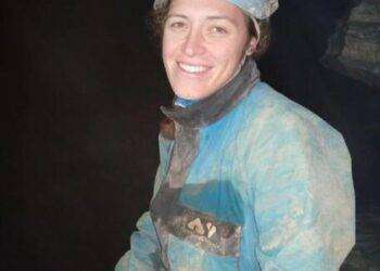 Uscita dalla grotta la speleologa bloccata da domenica