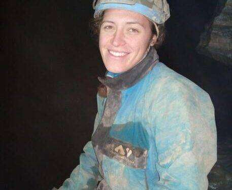 Uscita dalla grotta la speleologa bloccata da domenica