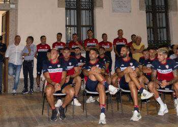 Dopo il bagno di folla a Tempio primo impegno stagionale per il Cagliari contro l’Olbia