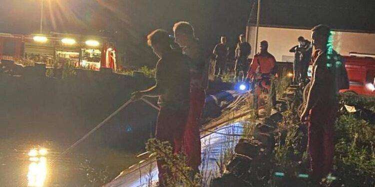 Ritrovati morti i due bimbi dispersi