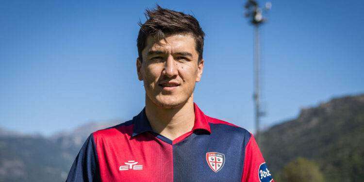 Calcio, Shomurodov è del Cagliari