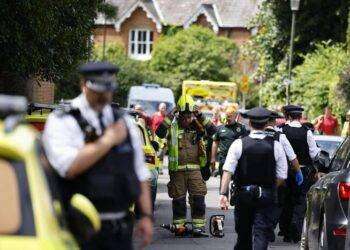 Auto contro scuola a Wimbledon, morta una bambina