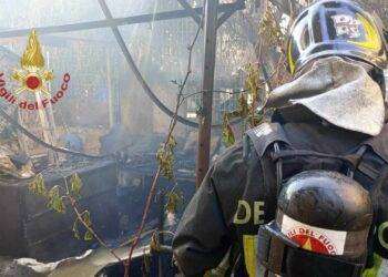 Fiamme a Monserrato, paura nella cittadina dell’hinterland