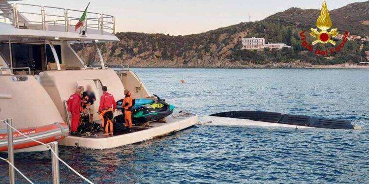 Solanas, affonda una barca: intervento dei Vigili del fuoco