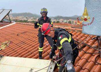 Il maestrale strappa via alcuni pannelli fotovoltaici a Iglesias