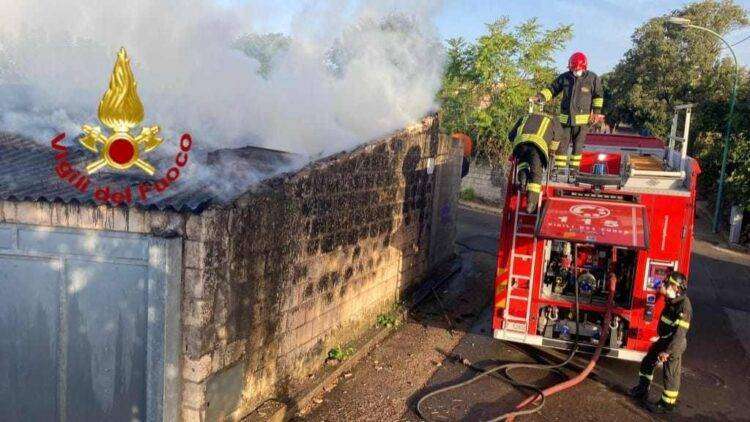 Seneghe, in fiamme un pagliaio: intervento dei Vigili del Fuoco