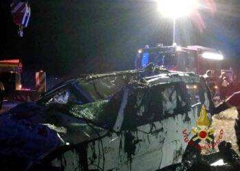 Macchiareddu, l’auto finisce nello stagno: morto un uomo