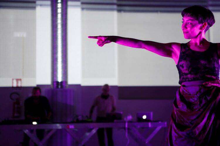 Vent’anni di “Corpi in movimento”: si parte il 18 agosto dall’ex Vulcano di Ittireddu con Salvo Lombardo e Daria Greco