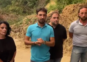 Il videoappello virale degli abitanti di Fontanelice, isolati da una frana