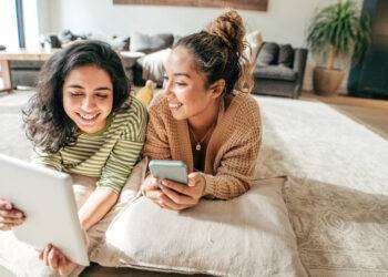 Fare amicizia on line, bastano sei livelli di contatti per diventare un influencer