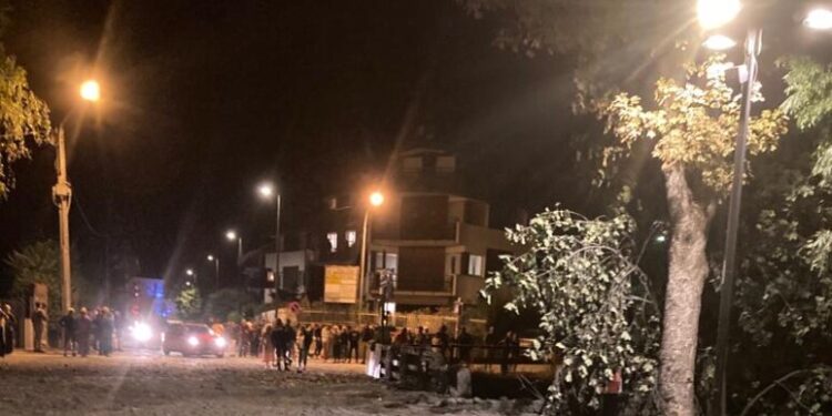 Esonda un torrente dopo una frana, 5 dispersi a Bardonecchia