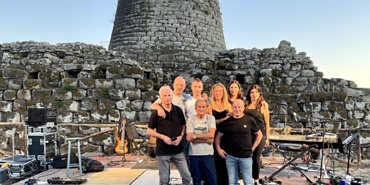 “Santu Antine”, nuova produzione dei Bertas, il singolo dedicato all’iconico nuraghe