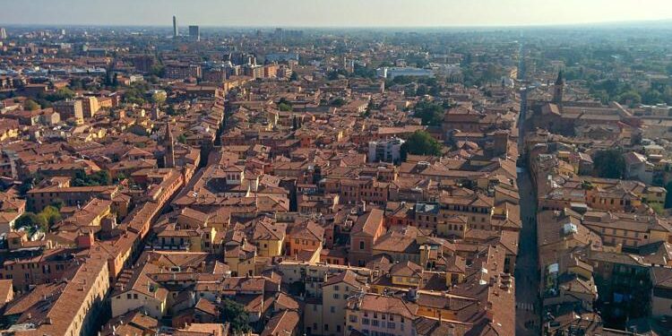 In mostra a Bologna le vignette di Altan