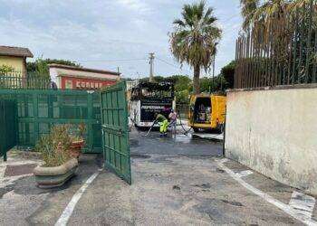 Bus contro Comune Pozzuoli, denunciato il titolare della ditta