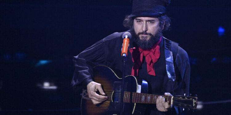 Capossela torna in Sardegna, tre concerti a Sassari e Cagliari