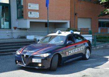 Trovato nel bagagliaio di un’auto il cadavere di una donna