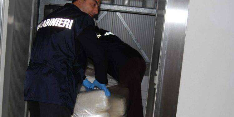 Un deposito di alimentari sequestrato a Carloforte dai Nas