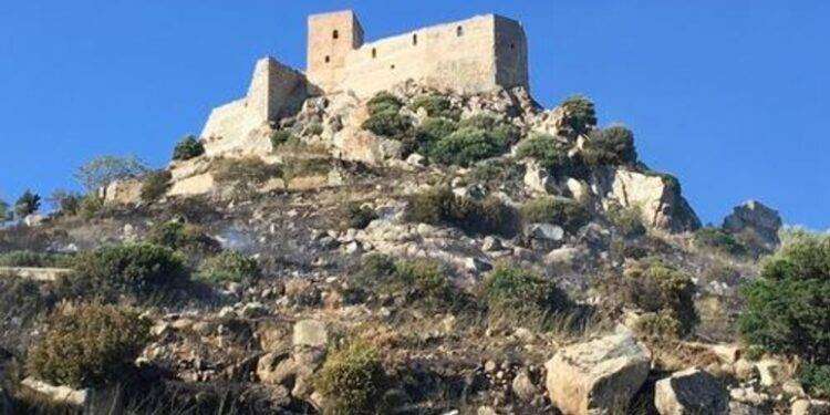 Boom di turisti in visita al cimitero del film ‘Il buono, il brutto e il cattivo’