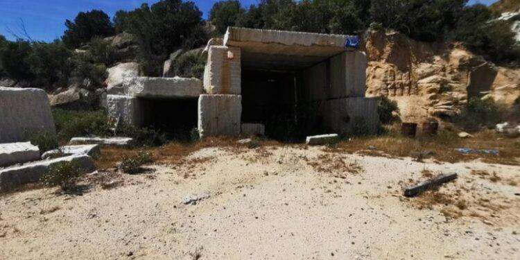 Sequestrata cava di granito trasformata in discarica a Tempio