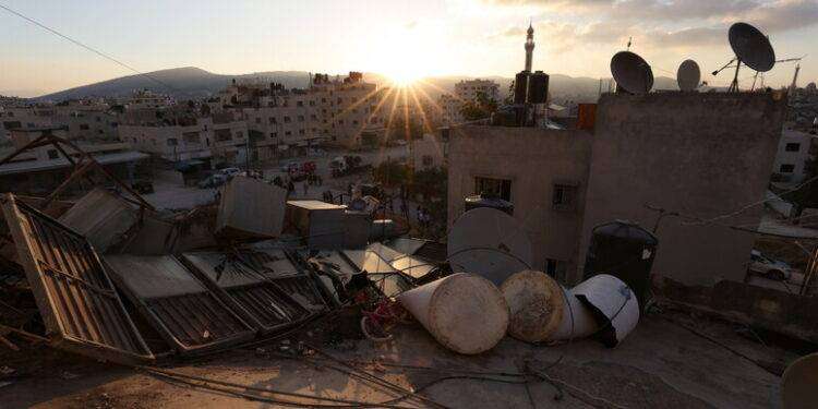 Cisgiordania: 2 palestinesi, tra cui un 16enne, uccisi dall’esercito sionista