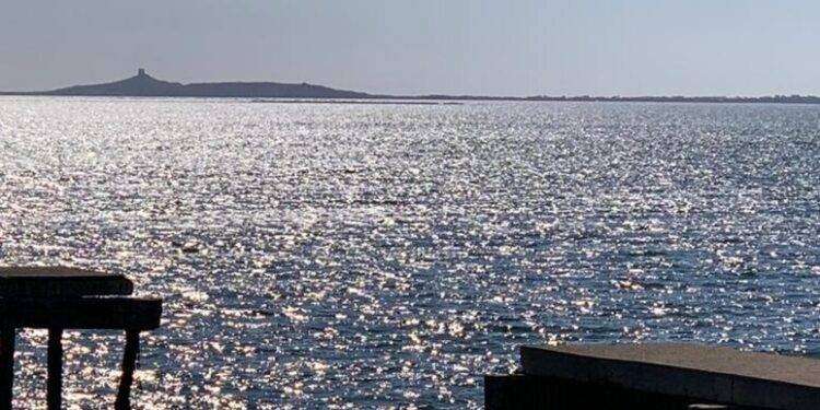 Crolla il terzo pontile a Torre Grande, area interdetta