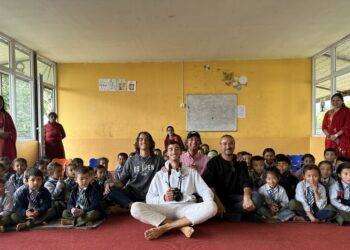 In Nepal dentisti italiani insegnano igiene orale ai bimbi