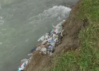 Fiume Trionto trasformato in cesso, il video denuncia