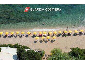 Uno stabilimento balneare abusivo sequestrato in Costa Smeralda