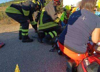 Ittiri, scontro frontale tra camion e moto: un ferito grave
