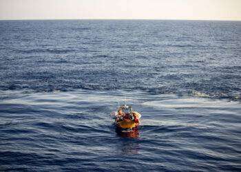 Migranti: naufragio al largo di Lampedusa, 41 morti