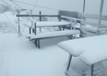Neve ad agosto: l’incredibile nevicata sulle Dolomiti. La Marmolada e il Civetta come d’inverno