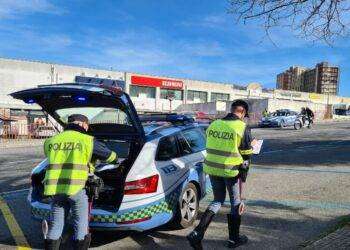 Uccise fidanzata 16enne, in permesso fermato alla guida ubriaco