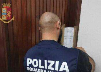 Blitz della polizia, sequestrata casa a luci rosse a Cagliari