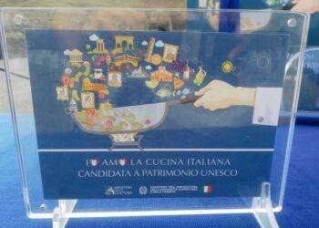 La cucina italiana punta all’Unesco, svelato il logo a Pompei