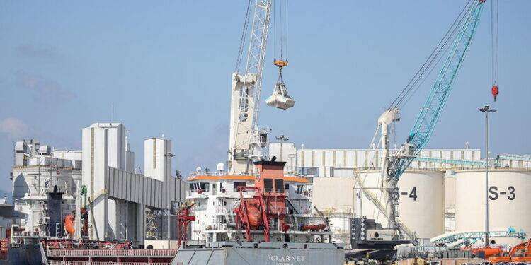 Turchia: forte esplosione al porto di Derince