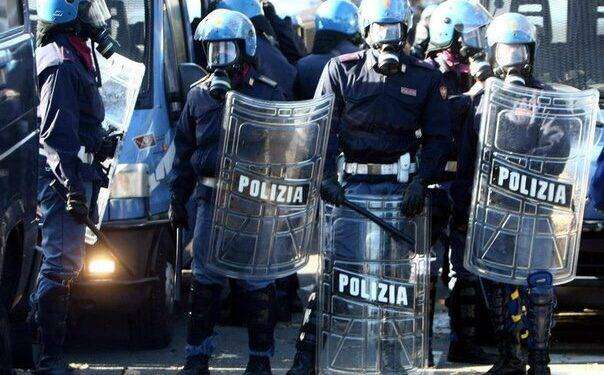 Scontri in Cagliari-Palermo, Daspo per 5 ultras rossoblù