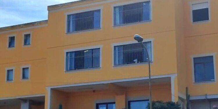 Botte e morte sospetta, 6 indagati e sigilli a casa di riposo