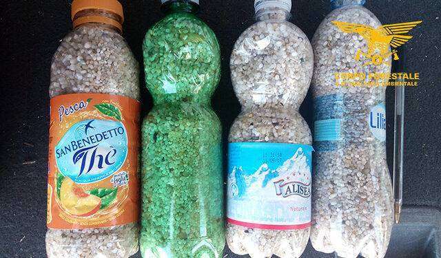 Spiagge sarde depredate, in auto 7,5 kg di sabbia e conchiglie