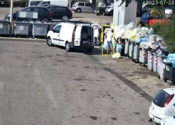 Fototrappole a Sassari scoraggiano gli incivili dei rifiuti