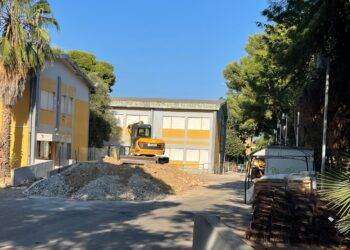 A scuola nelle tende: il Comune continua a lasciare indietro i bambini