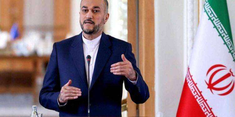 Teheran agli Usa: via le truppe americane occupanti dalla Siria