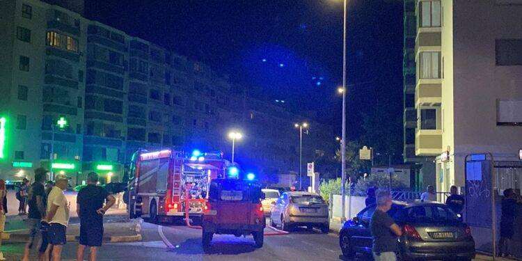 Paura a Quartu, in fiamme lavanderia a gettoni