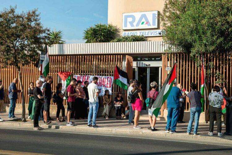 Khaled El Qaisi, sit-in davanti la Rai a Cagliari: “Vogliamo torni”