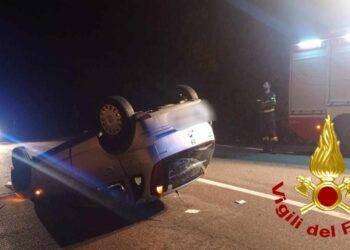 Portisco, si ribalta con l’auto: in azione i Vigili del Fuoco