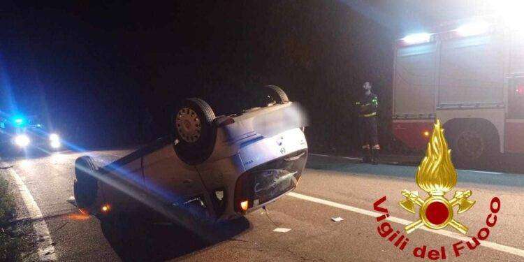Portisco, si ribalta con l’auto: in azione i Vigili del Fuoco