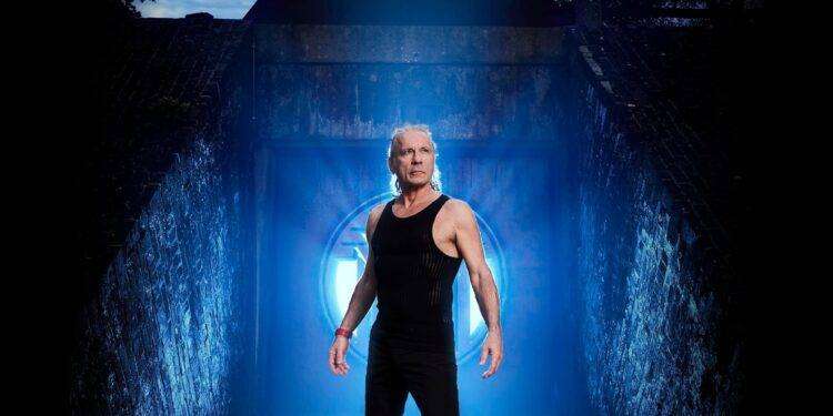 Bruce Dickinson annuncia il nuovo album solista “The Mandrake Project”