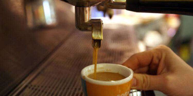 E’ caro-caffè, per l’espresso 720 milioni in più